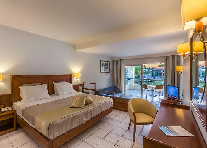 Kipriotis Maris Hotel 5*