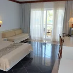 Kipriotis Maris Szálloda 5*