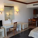 Kipriotis Maris Szálloda 5*