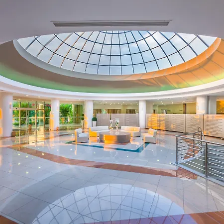 ホテル Kipriotis Maris プサリビ